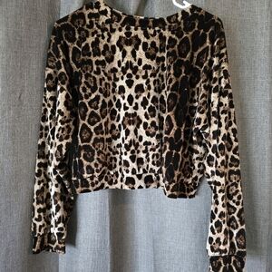 Cute Booty Cropped Velvet Long Sleeve Leopard Top Size Medium